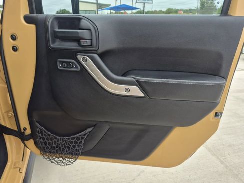 Used 2013 Jeep Wrangler Unlimited Sport AWD/4WD image 14
