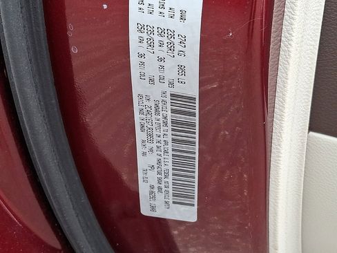 Used 2018 Chrysler Pacifica Touring-L Plus image 27