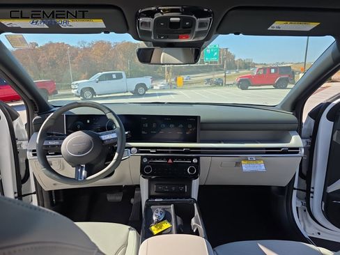 New 2026 Hyundai Tucson Limited image 9