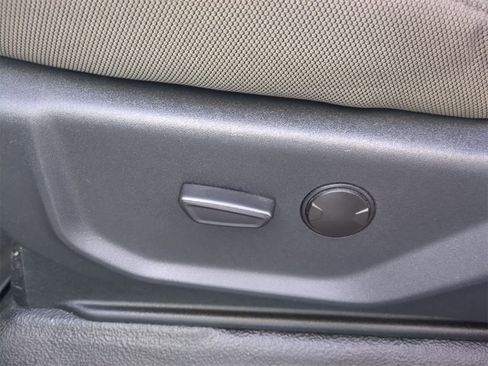 Used 2022 Ford F250 XLT w/ XLT Value Package image 17