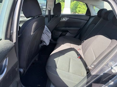 Used 2019 Kia Forte LXS FWD image 19