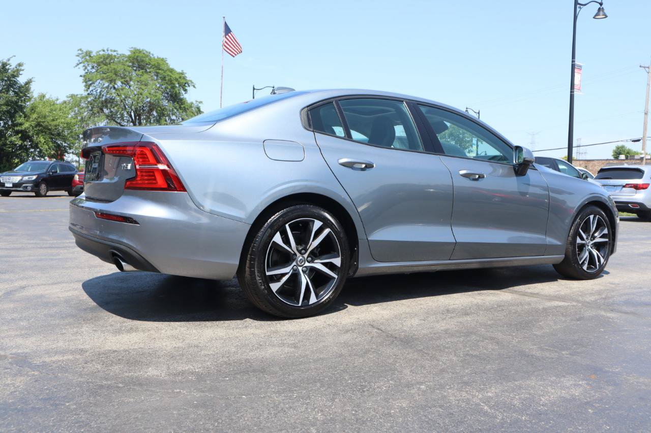 Used 2019 Volvo S60 T5 Momentum w/ Multimedia Package FWD image 5