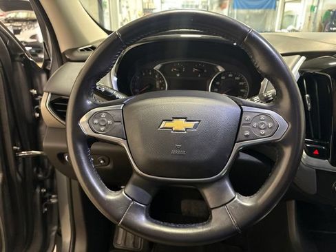 Used 2020 Chevrolet Traverse LT FWD image 16