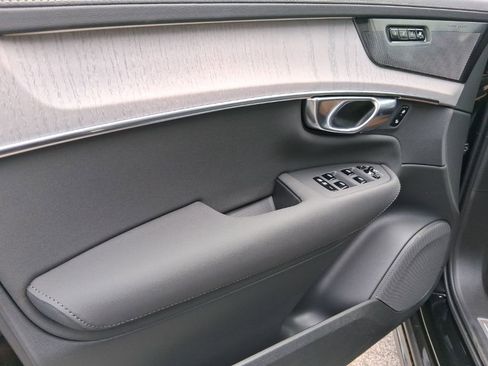 New 2026 Volvo XC90 B6 Ultra w/ Protection Package Premier AWD/4WD image 9