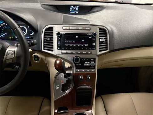 Used 2012 Toyota Venza XLE image 34