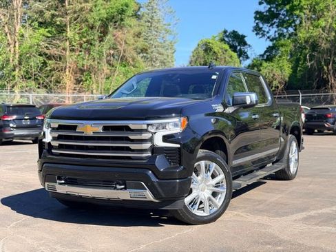 Used 2024 Chevrolet Silverado 1500 High Country w/ High Country Premium Package AWD/4WD image 1