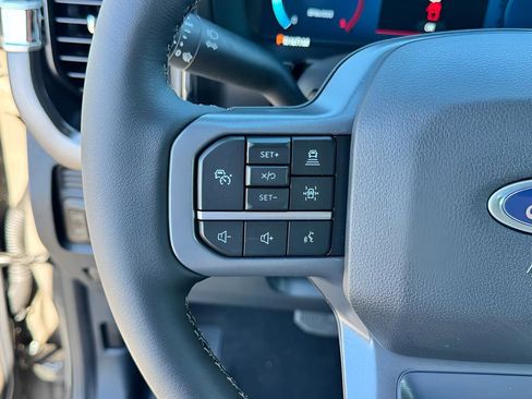 New 2026 Ford F250 Lariat w/ Lariat Premium Package AWD/4WD image 16
