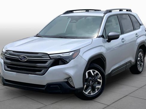 Used 2026 Subaru Forester Premium AWD/4WD image 1