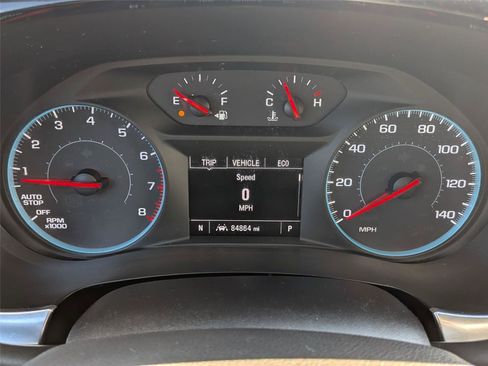 Used 2022 Chevrolet Traverse LT FWD image 12