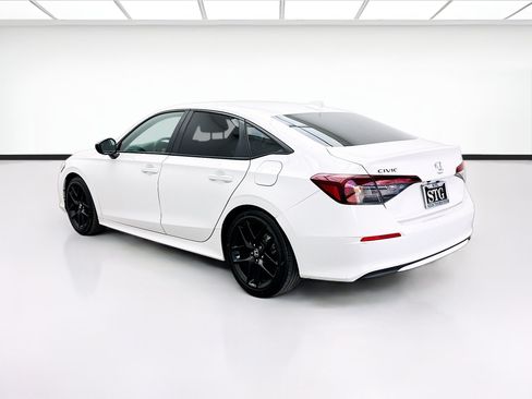 Used 2025 Honda Civic Sport image 6