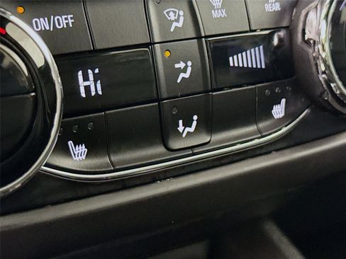 Used 2023 Chevrolet TrailBlazer ACTIV w/ Convenience Package image 19