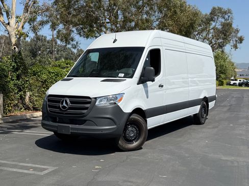 New 2026 Mercedes-Benz Sprinter 2500 image 2
