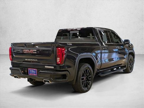 Used 2022 GMC Sierra 1500 Elevation w/ Elevation Premium Package AWD/4WD image 5