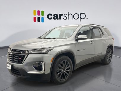 Used 2023 Chevrolet Traverse RS