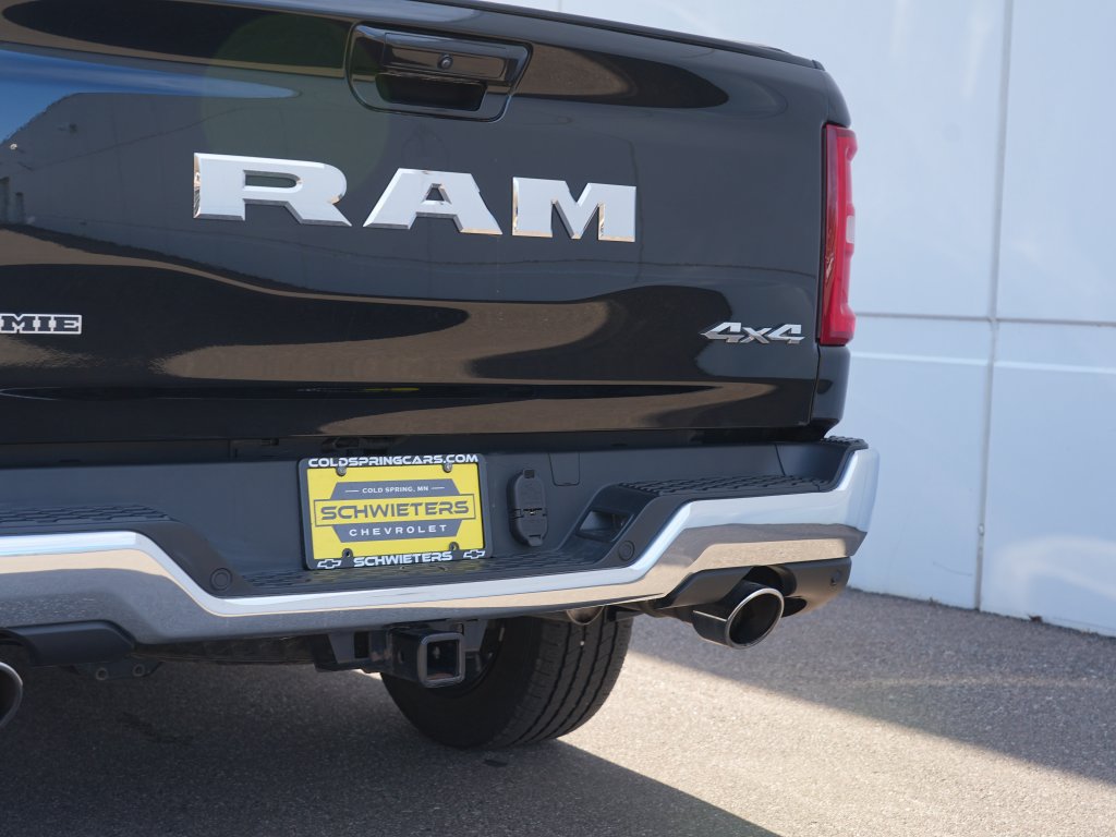 Used 2025 RAM 1500 Laramie AWD/4WD image 11