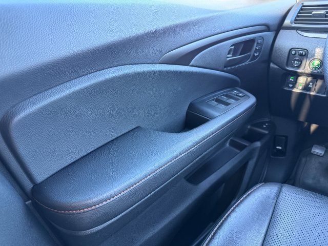 Used 2025 Honda Passport TrailSport image 31