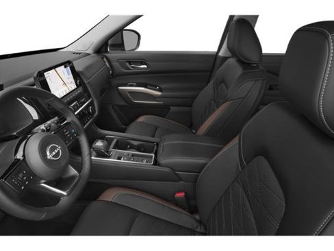 Certified 2025 Nissan Pathfinder Platinum w/ Cargo Package AWD/4WD image 12