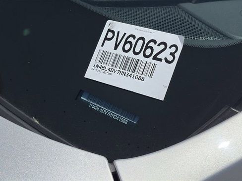 Used 2024 Nissan Altima 2.5 SV FWD image 33