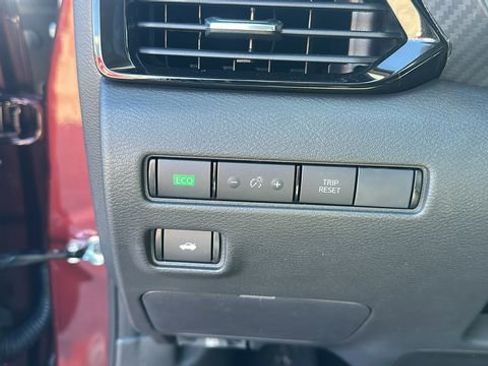 New 2025 Nissan Sentra SV image 12