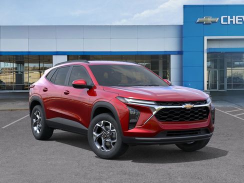 New 2026 Chevrolet Trax LT w/ LT Convenience Package FWD image 8
