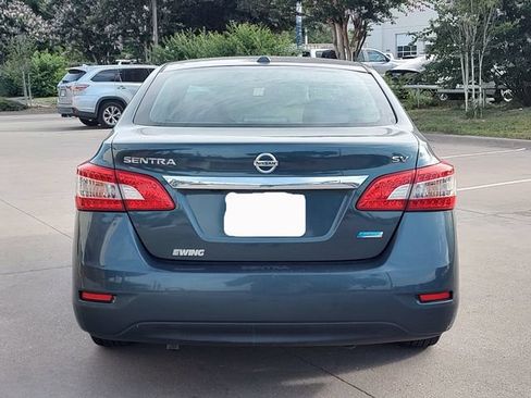 Used 2014 Nissan Sentra SV w/ SV Driver Package FWD image 4