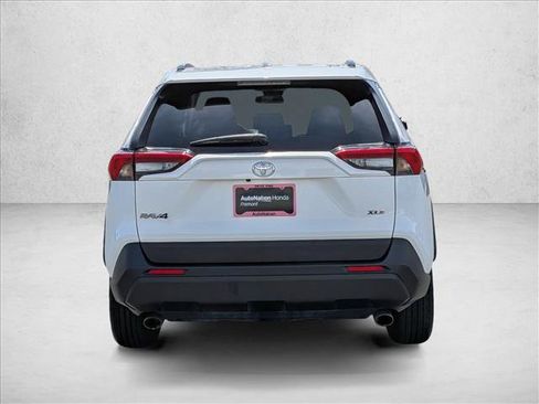 Used 2024 Toyota RAV4 XLE FWD image 7