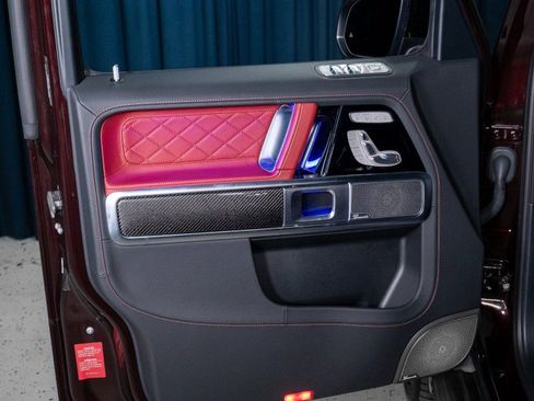 Used 2025 Mercedes-Benz G 63 AMG 4MATIC image 12