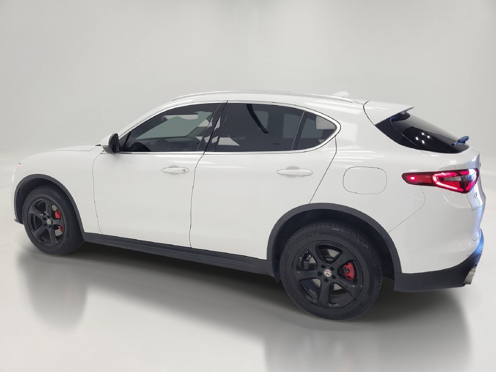 Used 2019 Alfa Romeo Stelvio AWD w/ Cold Weather Package image 6