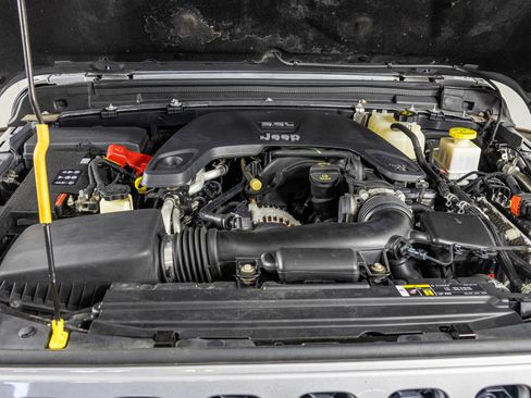 Used 2020 Jeep Gladiator Overland AWD/4WD image 48