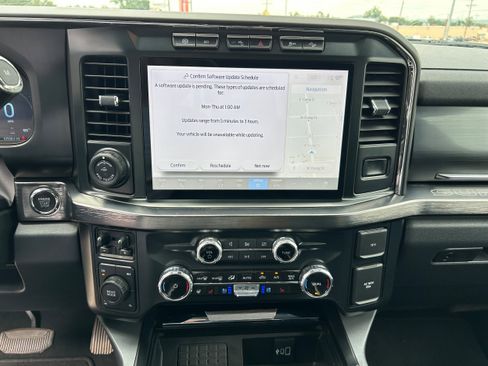 Used 2023 Ford F250 Lariat w/ Lariat Ultimate Package image 14