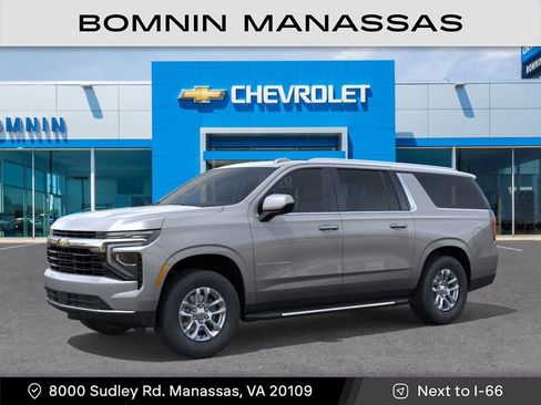 New 2026 Chevrolet Suburban LS AWD/4WD image 3