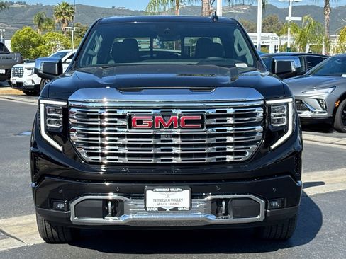 Used 2025 GMC Sierra 1500 Denali AWD/4WD image 5