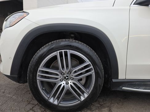 Used 2021 Mercedes-Benz GLS 450 4MATIC image 10
