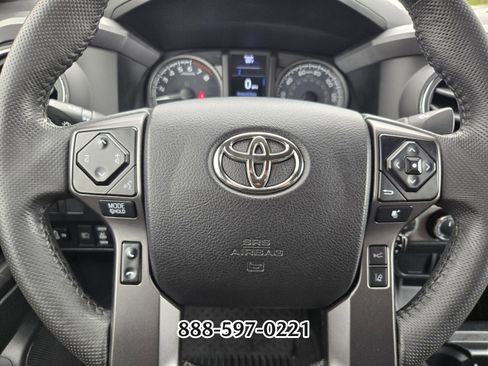 Used 2021 Toyota Tacoma TRD Off-Road image 26