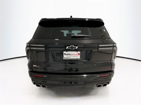 Used 2025 Chevrolet Traverse RS image 5