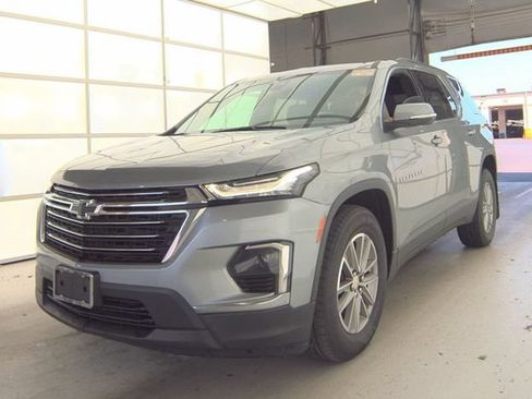Used 2023 Chevrolet Traverse LT AWD/4WD image 4