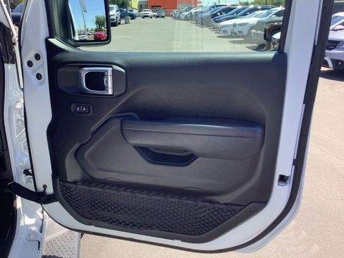 Used 2023 Jeep Wrangler Sport S image 37