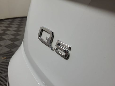 Used 2023 Audi Q5 2.0T Premium Plus w/ Premium Plus Package AWD/4WD image 8