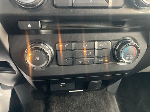 Used 2018 Ford F150 XLT AWD/4WD image 23