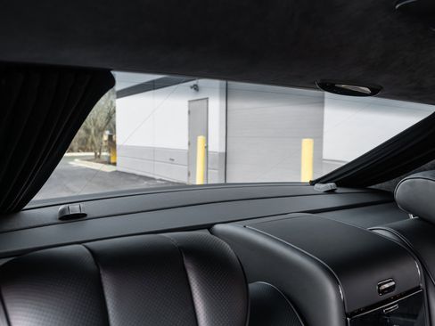 Used 2009 Maybach 57 S image 40