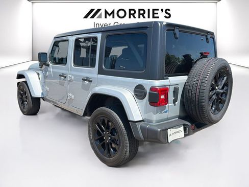Used 2023 Jeep Wrangler Unlimited Sahara w/ Cold Weather Group AWD/4WD image 7