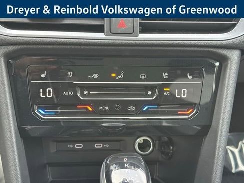New 2026 Volkswagen Taos SEL image 18