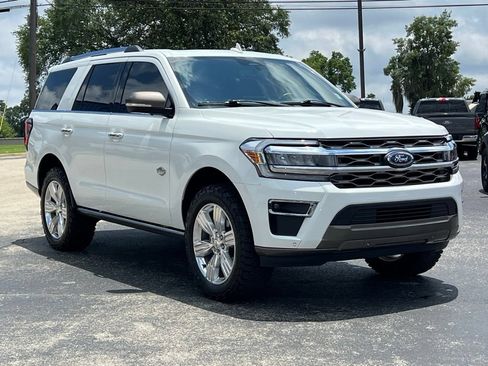 Used 2024 Ford Expedition King Ranch RWD image 8
