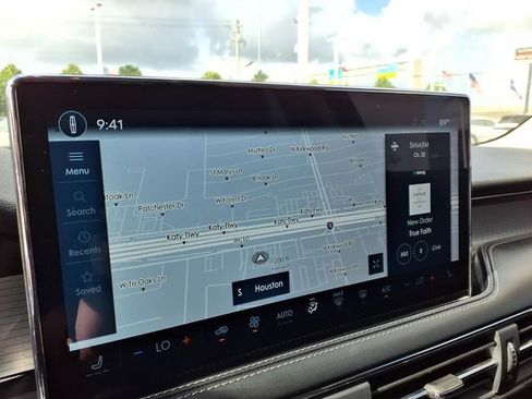Used 2024 Lincoln Corsair FWD image 11