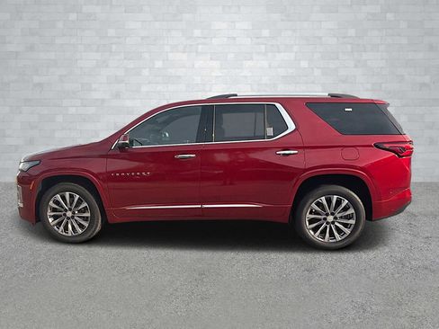 Used 2023 Chevrolet Traverse Premier image 7