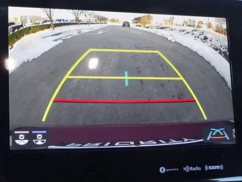 Used 2022 Toyota Avalon XLE image 31