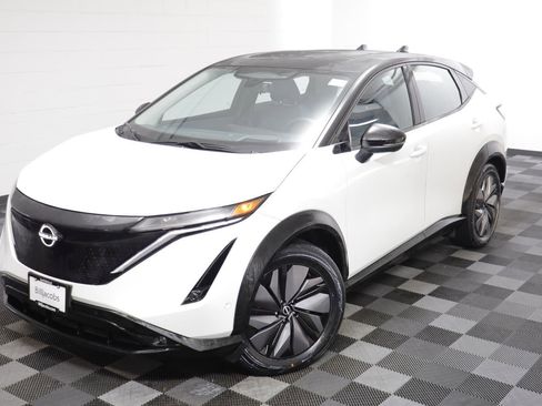 Used 2023 Nissan Ariya PLATINUM+ image 2