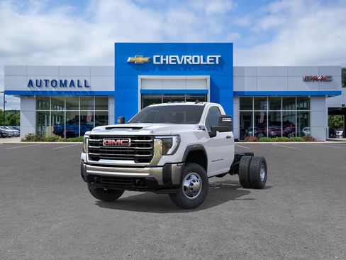 New 2026 GMC Sierra 3500 Pro w/ Convenience Package image 8