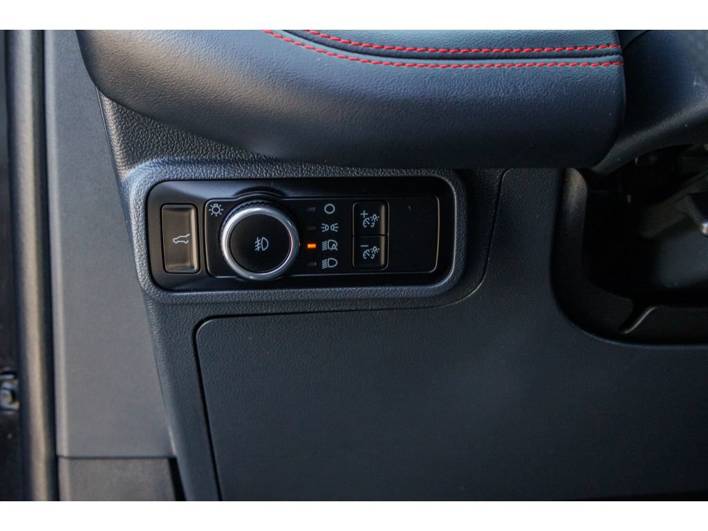 Used 2025 Ford Explorer ST-Line AWD/4WD image 21