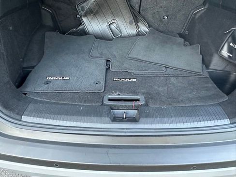 Used 2023 Nissan Rogue S AWD/4WD image 17